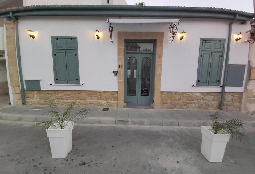 استودیوی لوکس, Magdalene S City House Inn