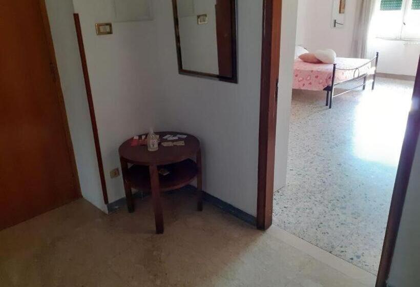 اتاق استاندارد, A Casa Di Adele
