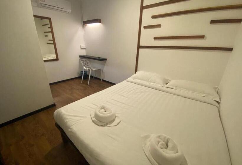 Deluxe Room, Kuching