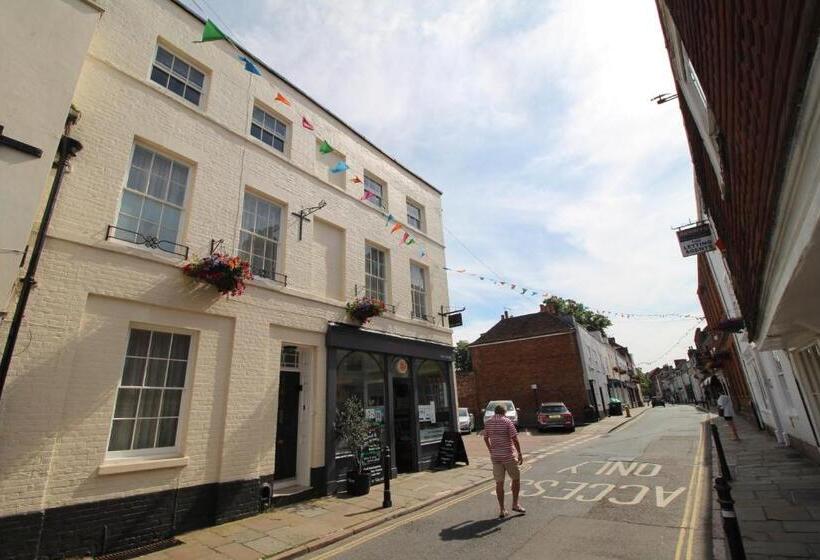 스위트 킹사이즈 침대, Number 8