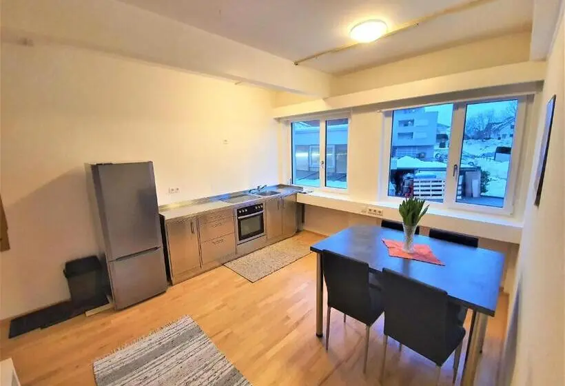 コンフォートトリプルルーム, Apartments Cheztom Nenzing