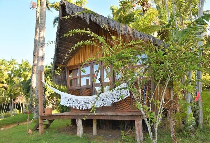 کلبه ییلاقی, Art Jungle Eco Lodge