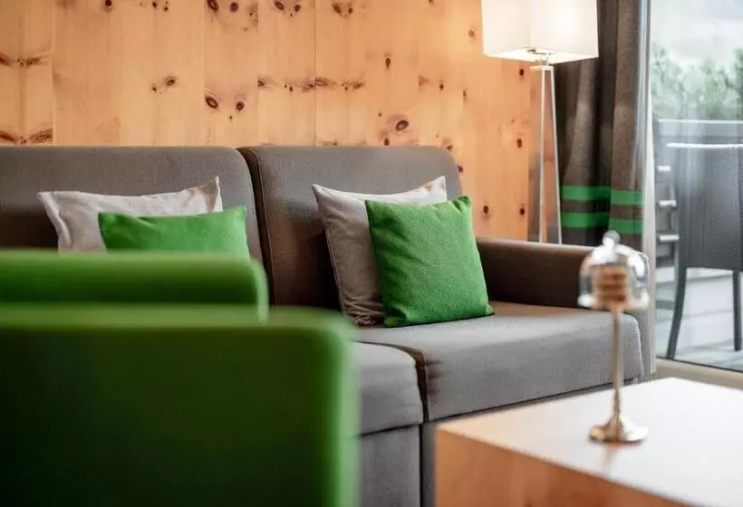 سوییت لوکس, Alpen Comfort Hotel Central