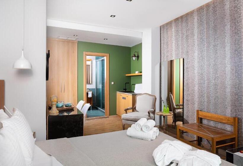 Quarto Economy, A For Athens