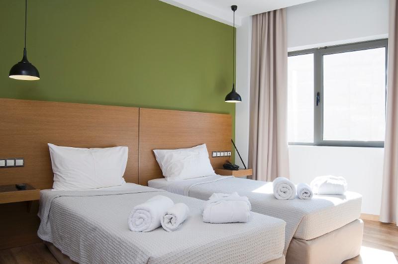 スタンダードトリプルルーム, A For Athens