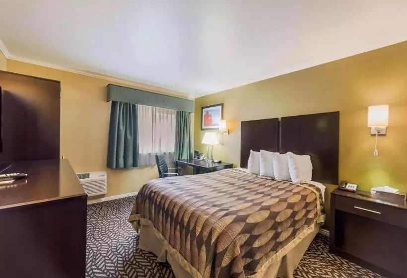 Standard-invahuone, Best Western Richfield Inn
