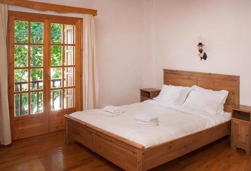 Classic room with balcony, Erofili Hotel And Suites