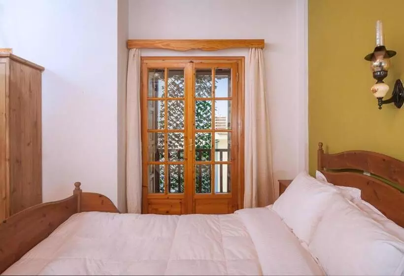 トリプルクラシックルーム, Erofili Hotel And Suites