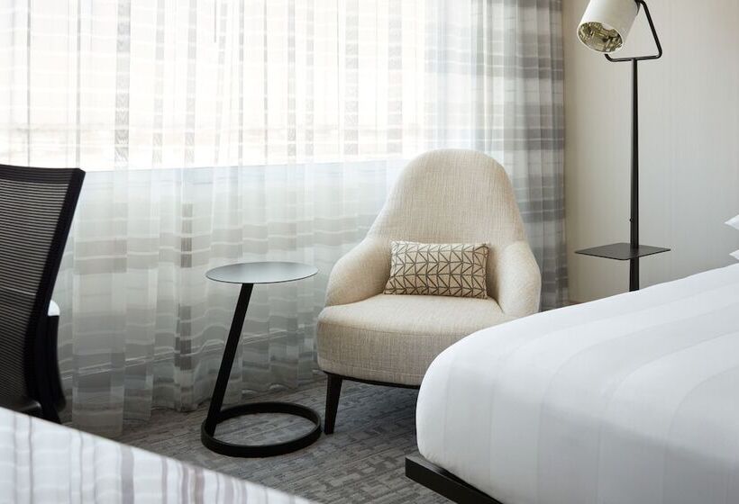 ２ダブルベッドのスタンダードルーム, Marriott Montreal Airport In Terminal