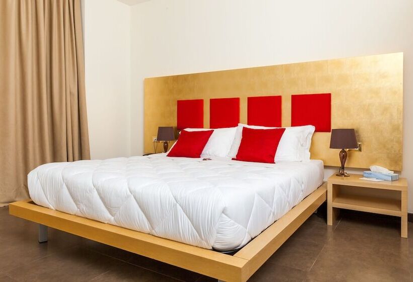 اتاق سوپریور, Modica Palace