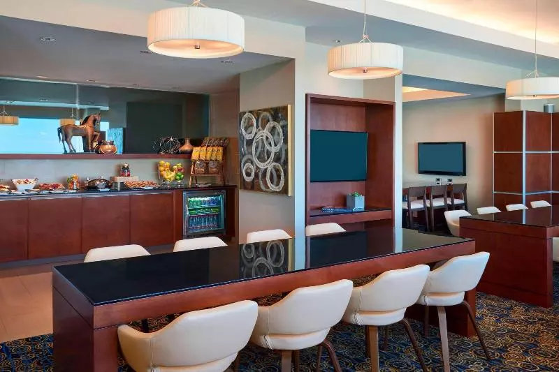 プレミアムスイート, Marriott Montreal Airport In Terminal