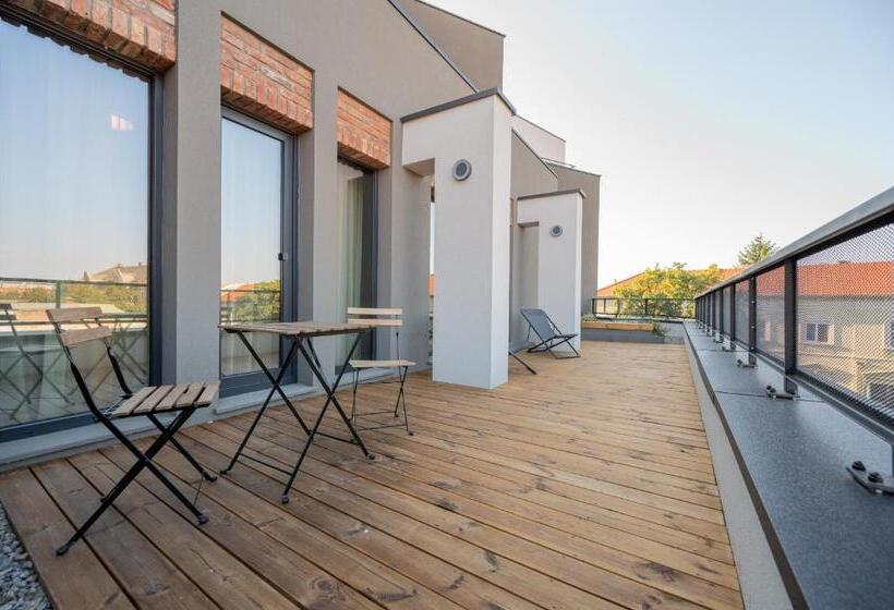 آپارتمان 1 خوابه با تراس, Calvin