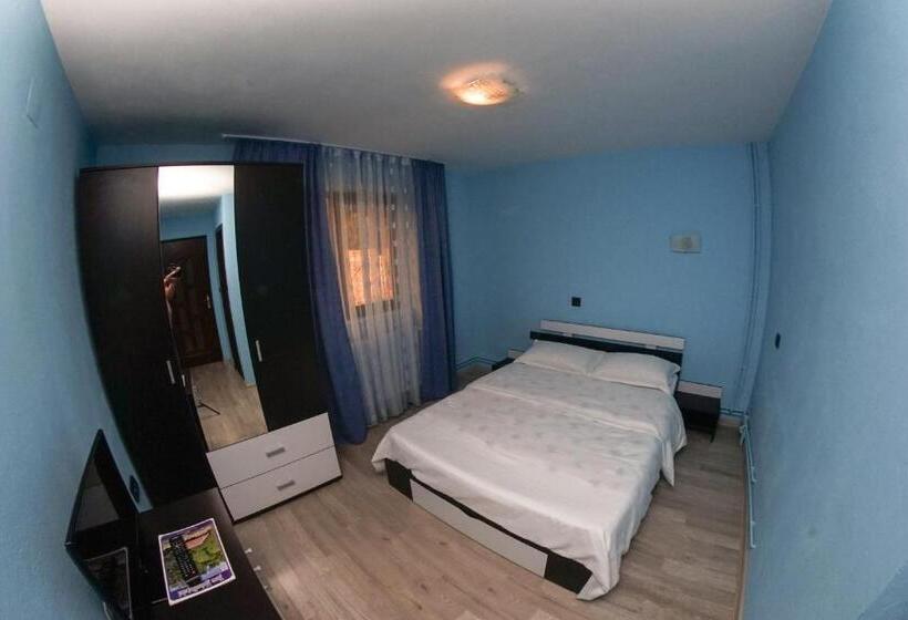 スタンダードルーム, La Ograda