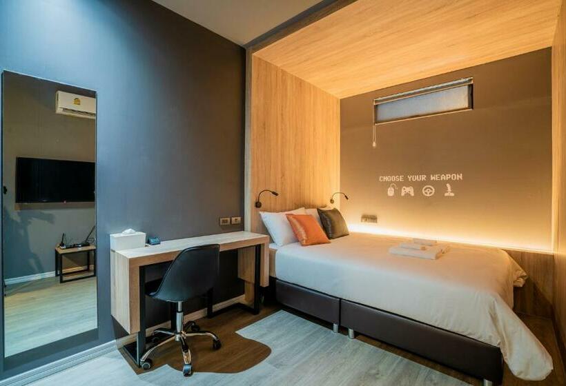 스탠다드 스튜디오, Tk Bed