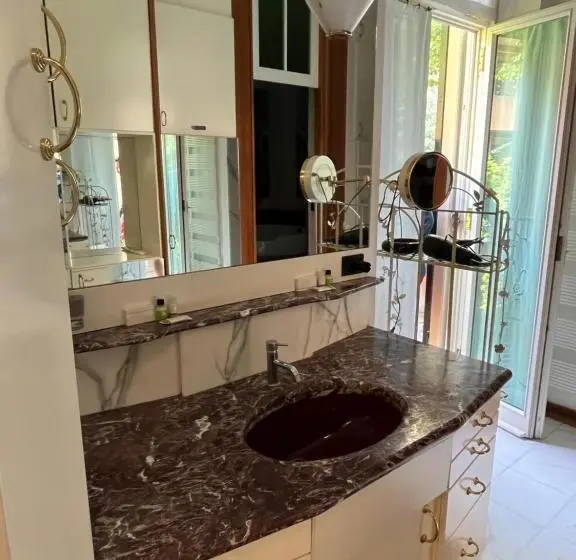 デラックスの４人部屋, Villa Mirosa