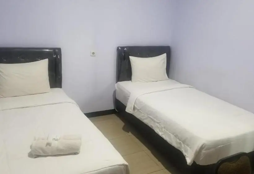 Cameră Standard, Jember City
