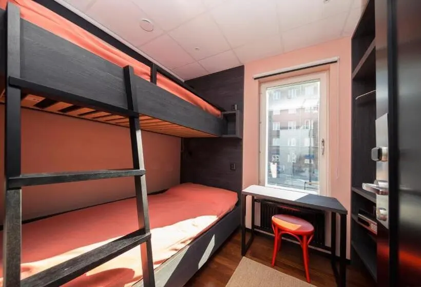 スタンダードルーム, Staykvick Boutique Hostel