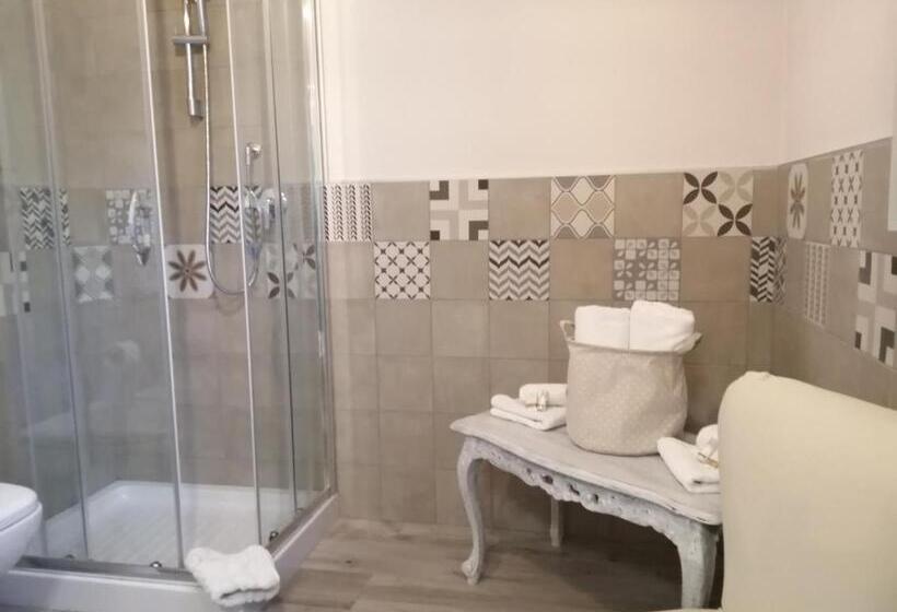 Номер Стандарт, Lazita B&b