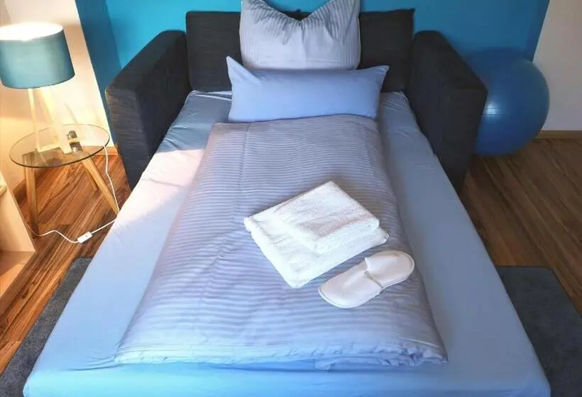 اتاق لوکس با بالکن, Ninas B&b Exklusiv Für Frauen