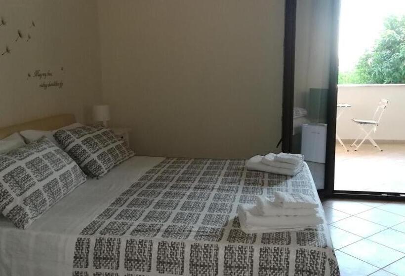 スタンダードトリプルルーム, Dimora Di Campagna