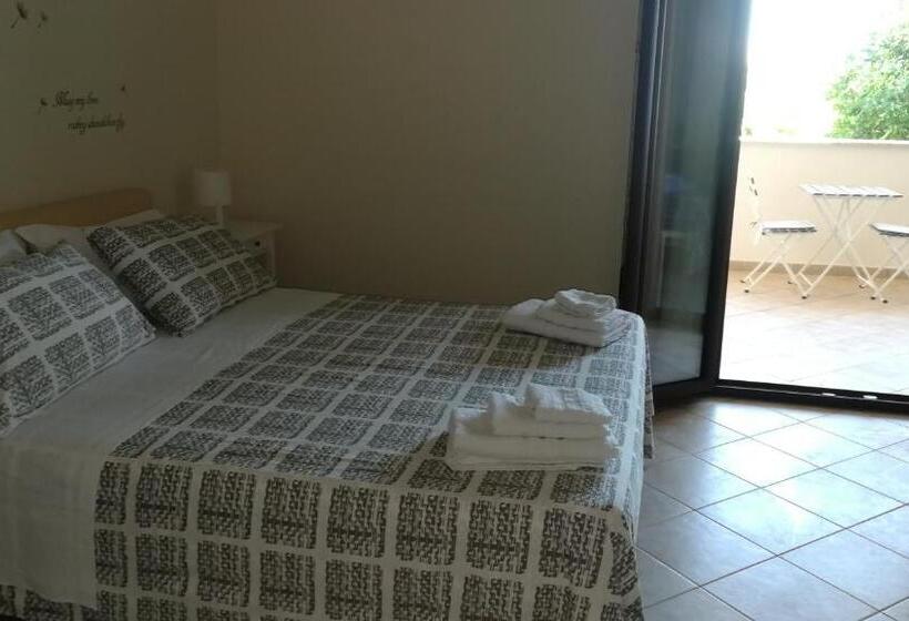 スタンダードトリプルルーム, Dimora Di Campagna