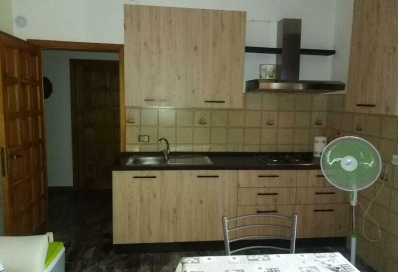 غرفة قياسية فردية, Villa Cavaliere