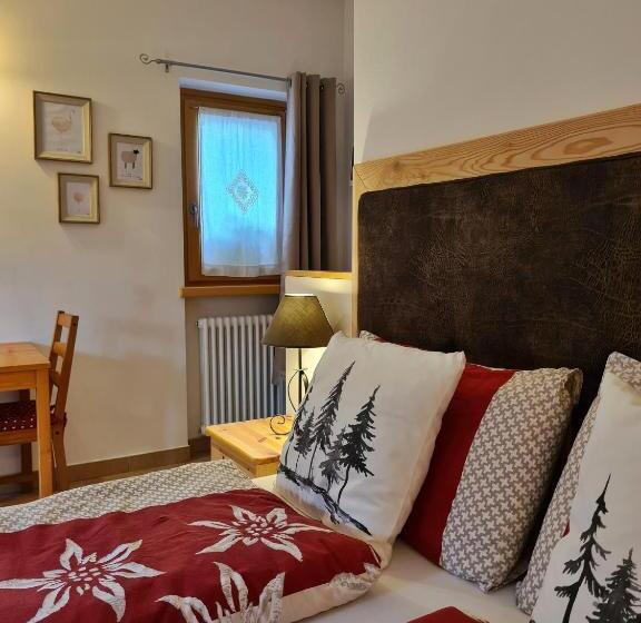 Quarto Quádruplo Estandar, B&b Ai Larici