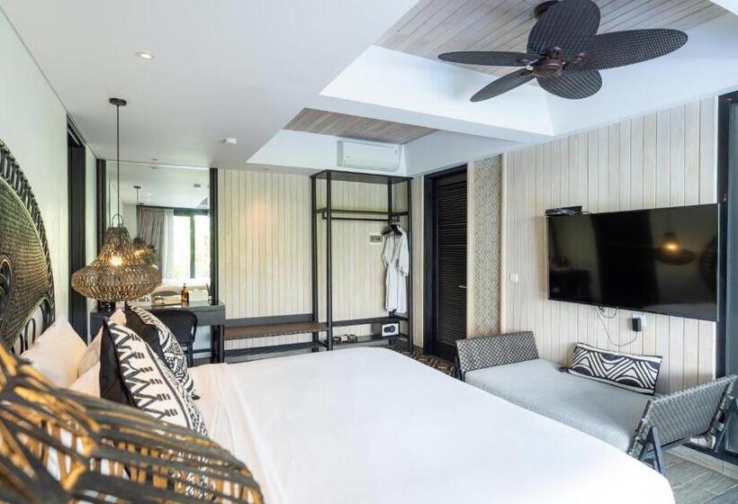 プールビュースイート, Amantrana Canggu