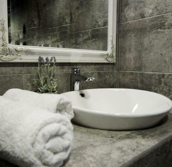 חדר דחוקס עם מיטת קינג, Casa Bella