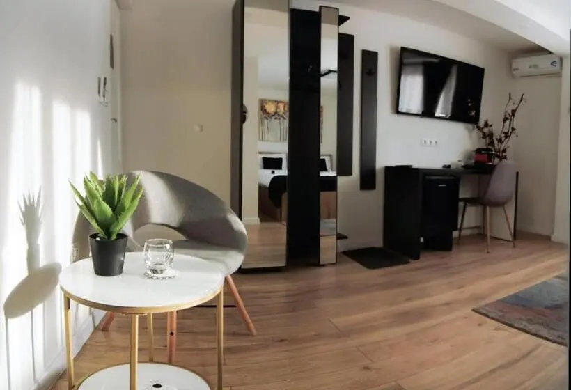 اتاق لوکس, Casa Bella