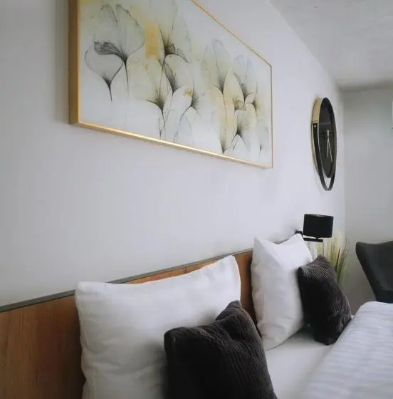اتاق لوکس با تخت بزرگ, Casa Bella