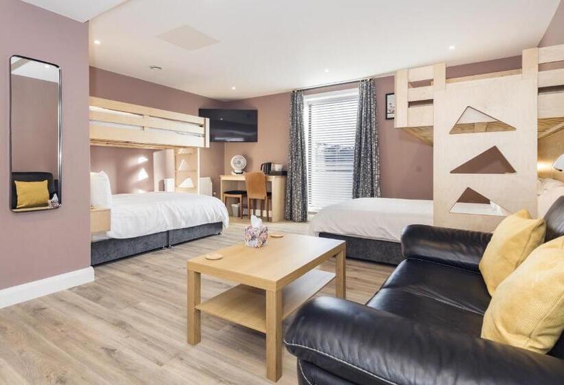 Четырехместный Номер Deluxe, Port 56