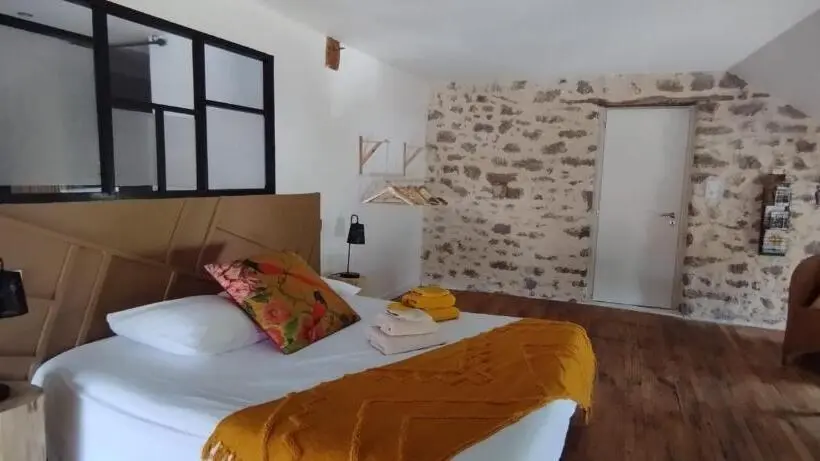デラックスルーム, Chambres D Hôtes Le Verrie Cosy