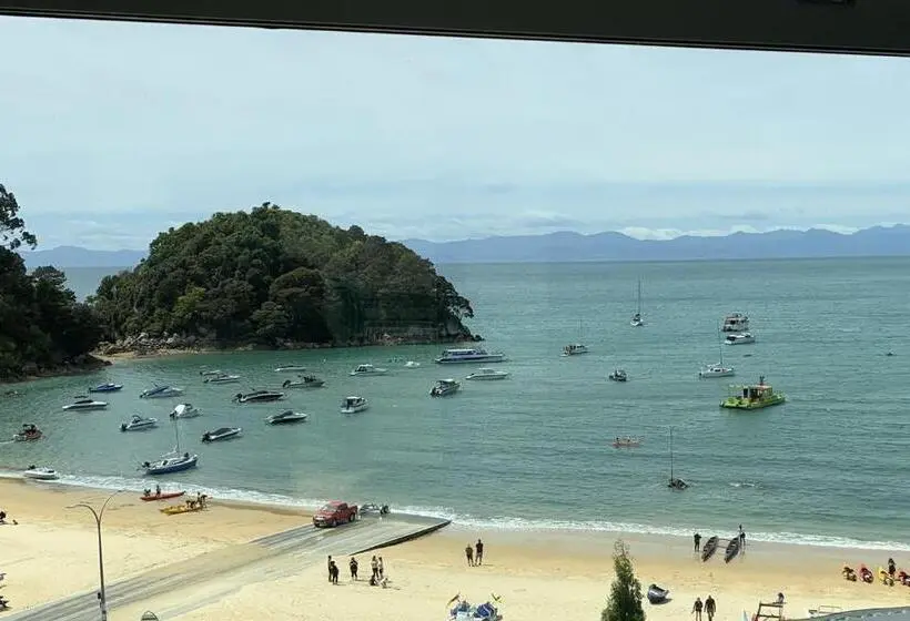 海の見えるスタンダードスタジオ, Kaiteriteri Retreat