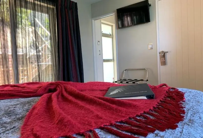 海の見えるスタンダードスタジオ, Kaiteriteri Retreat