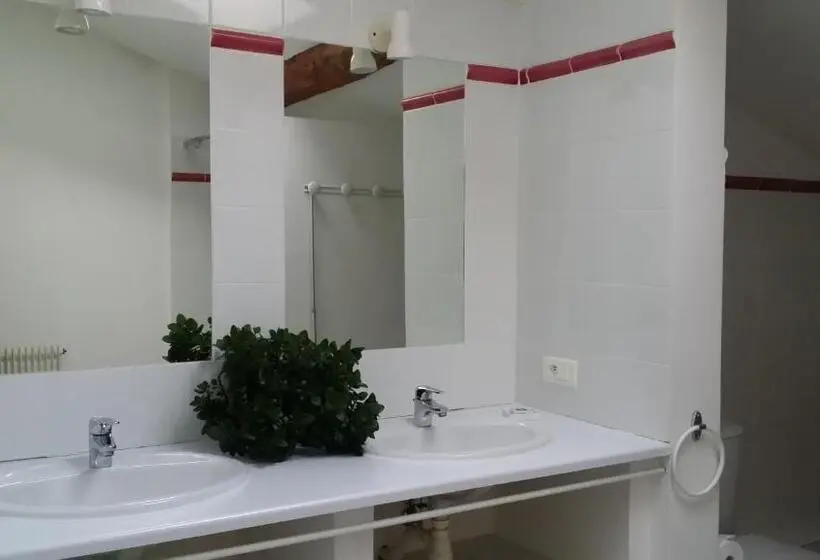 Standard room with outdoor bath, Le Logis Du Pradet