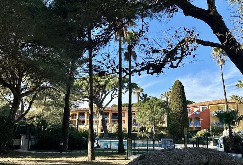 带1个卧室带泳池的公寓, La Badine 5p Plage Piscine Clim Jacuzzi Parc Luxuriant