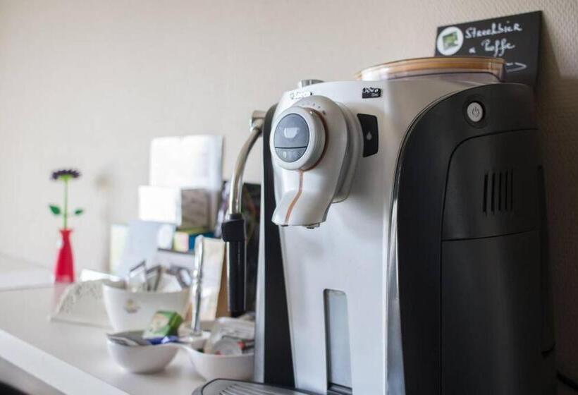 스탠다드 룸, Studio Gardenroom Guesthouse De Steenberg Met Tuinzicht