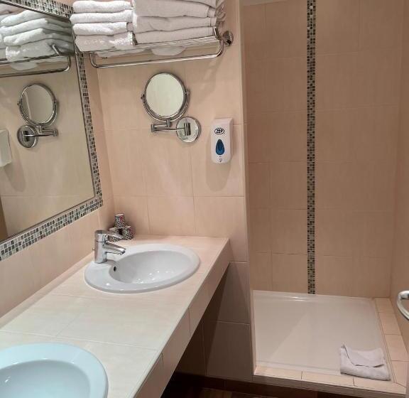 Family Suite, Village Motel