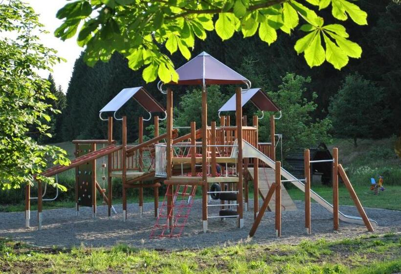 بنجلو قياسى مطلّ علي الحديقة, Flambacher Mühle