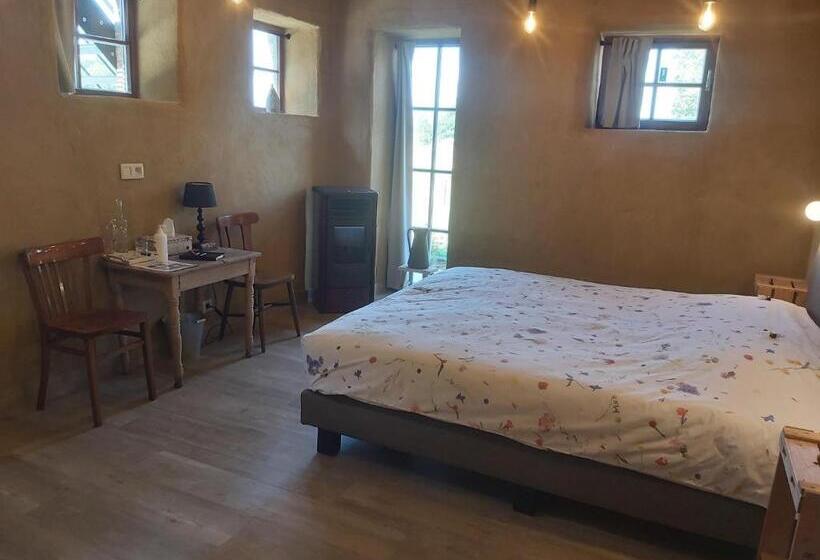 اتاق استاندارد با چشم‌انداز باغ, B&b Clogher Farm