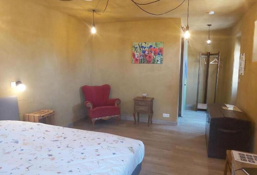 اتاق استاندارد با چشم‌انداز باغ, B&b Clogher Farm
