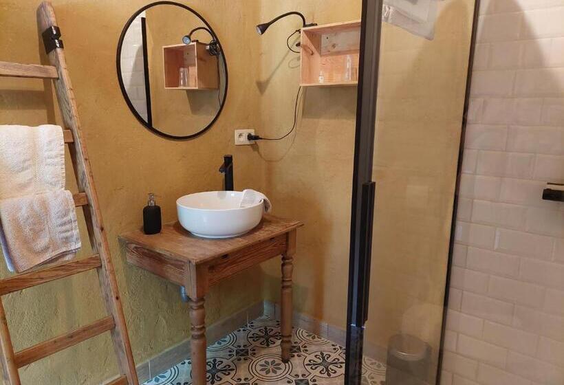 اتاق استاندارد با چشم‌انداز باغ, B&b Clogher Farm