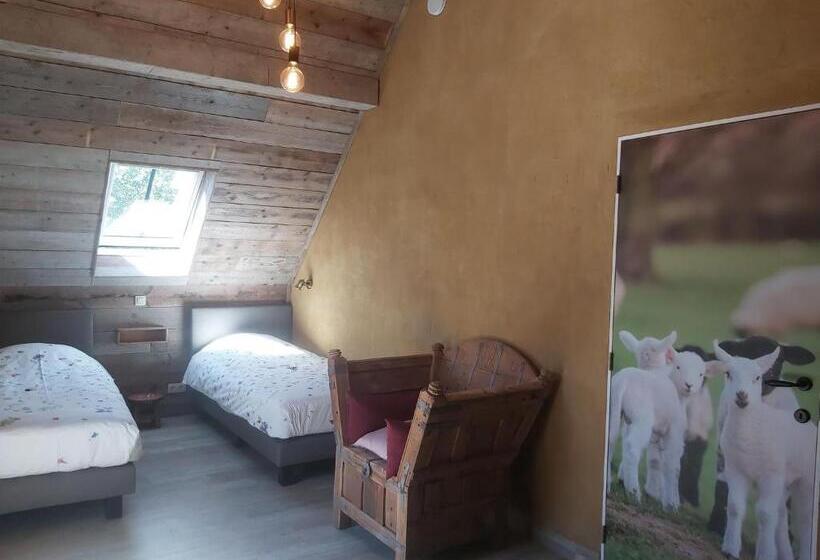 اتاق خانوادگی, B&b Clogher Farm