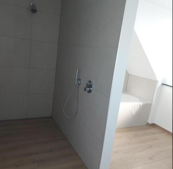 패밀리 룸, B&b El Bayo