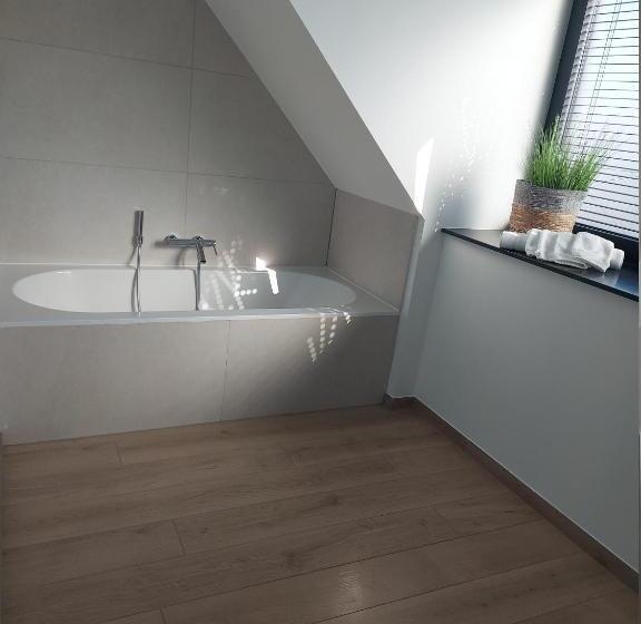 패밀리 룸, B&b El Bayo