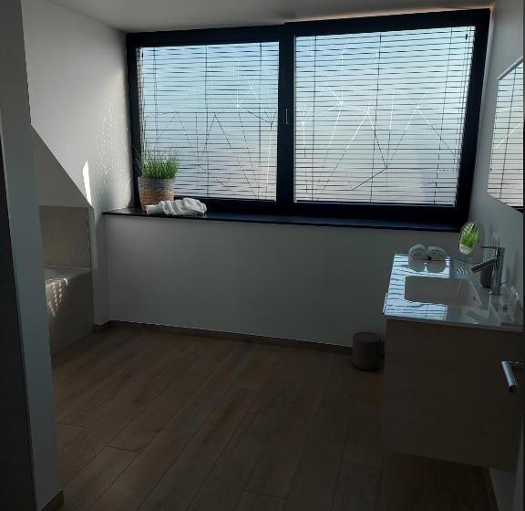 패밀리 룸, B&b El Bayo