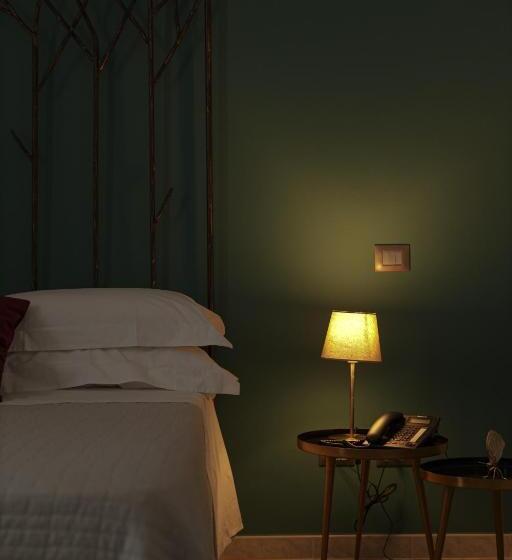 חדר דלוקס, Raphaëlle Relais