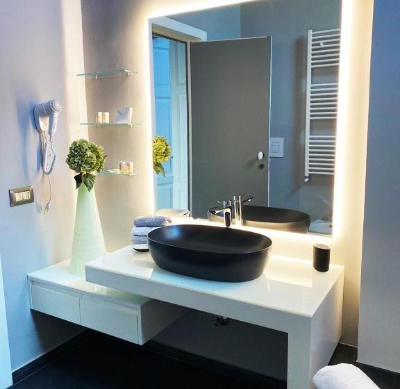 סוויטה דלוקס, Raphaëlle Relais