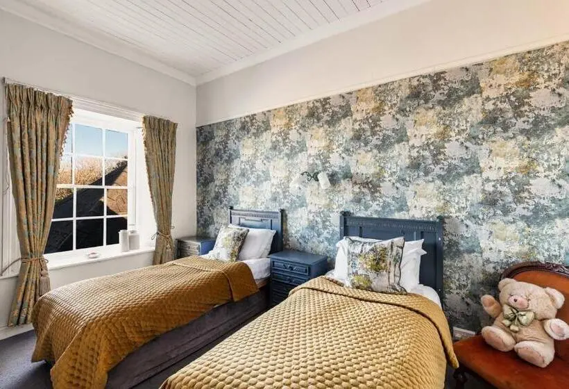 海の見える１ベッドルームアパートメント, Granville House Apartments & Glamping Site
